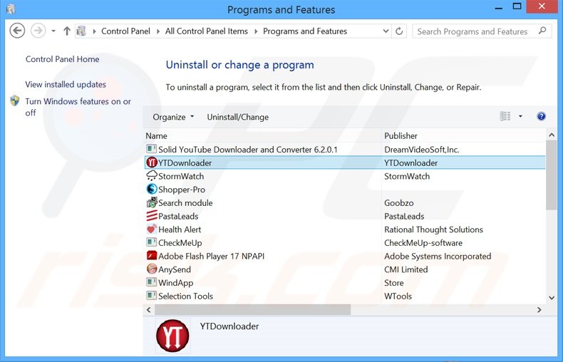 Disinstallare YTDownloader attraverso il pannellodi controllo.